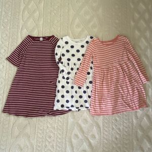 5T Girls 8 Piece Lot (Old Navy & Carters)